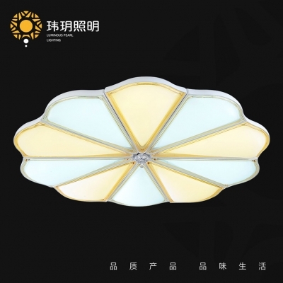 led家(jia)居(ju)照明色(se)度(du)较高的灯(deng)